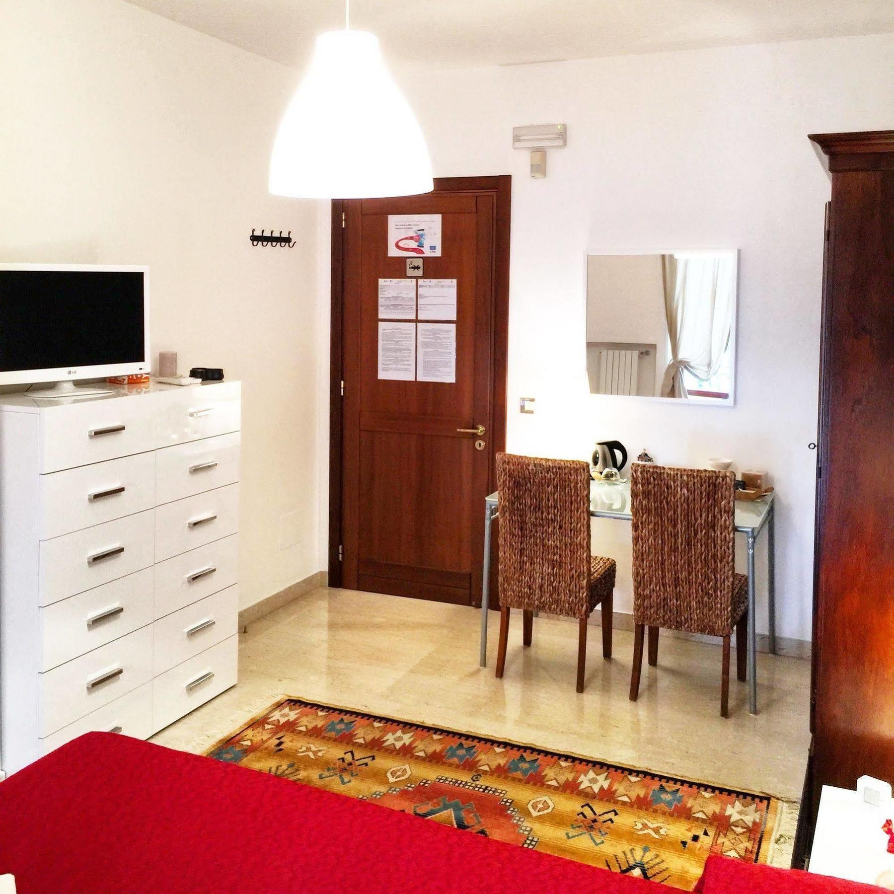 B&B Le Saline Taranto Eksteriør bilde